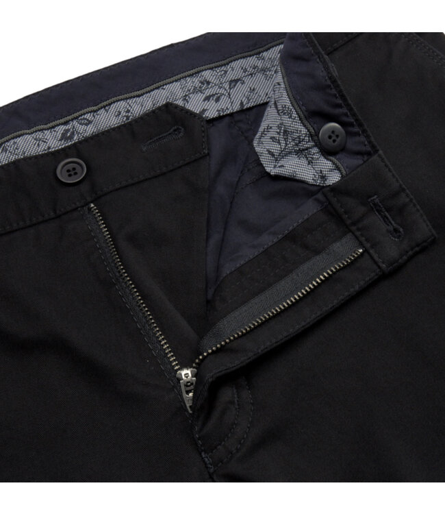 Modern Fit Black Casual Pants