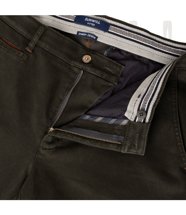 Modern Fit Forest Green Casual Pants