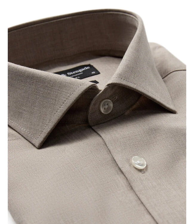 Modern Fit Sand Porzingis Shirt