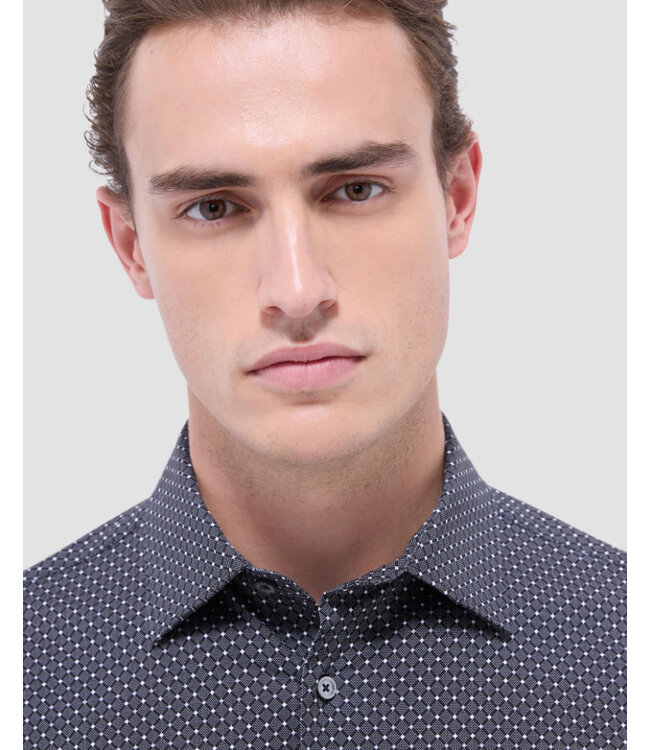 Modern Fit Black Diamond Print Shirt