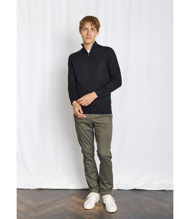 Black Pelle 1/4 Zip Sweater