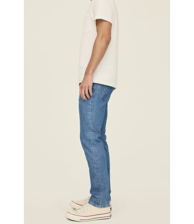 Modern Fit Light Blue Jackson Jeans