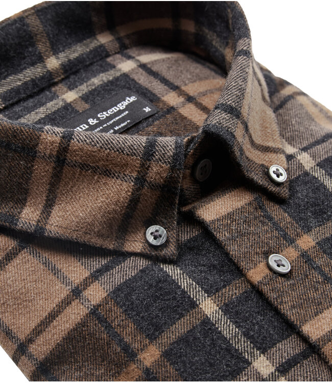 Modern Fit Brown Sarazen Plaid Flannel Shirt