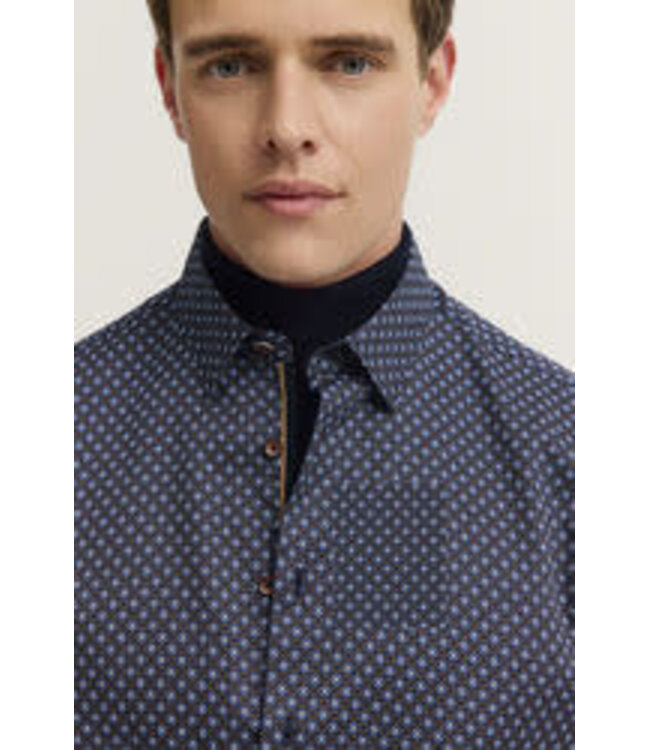 Modern Fit Navy Tan  Print Shirt