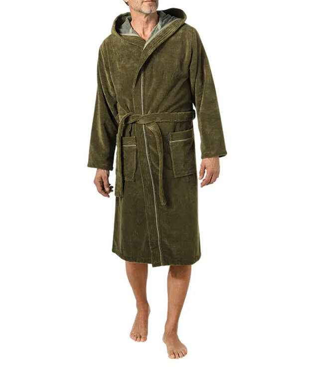 Olive Daniel  Robe