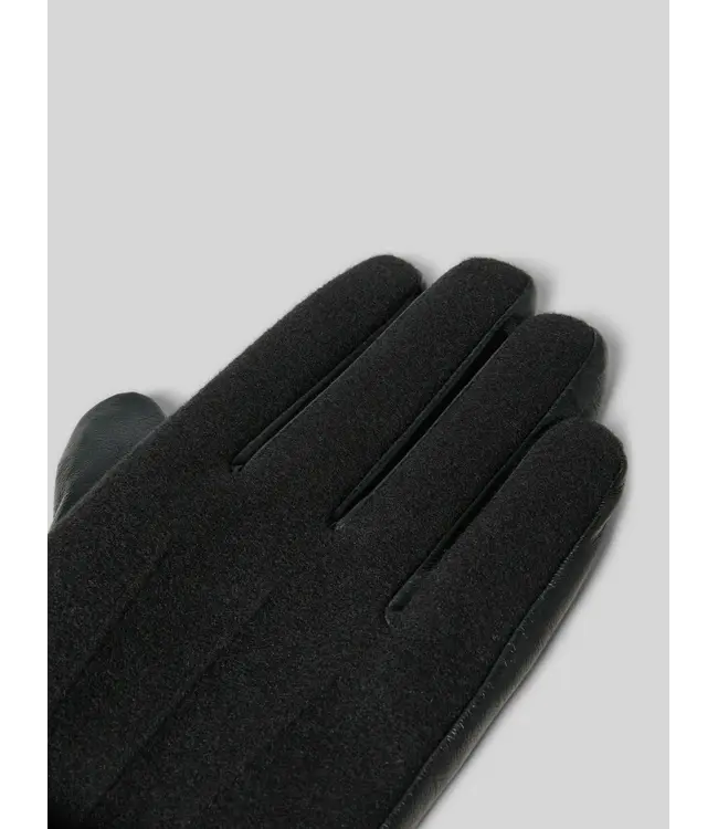 Black Leather Gloves