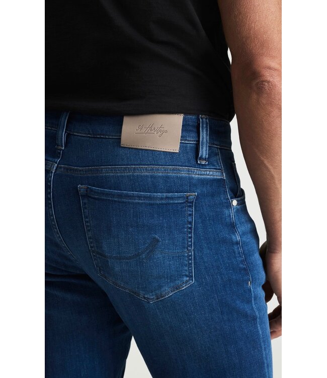 Modern Fit Dark Brushed Organic Jeans