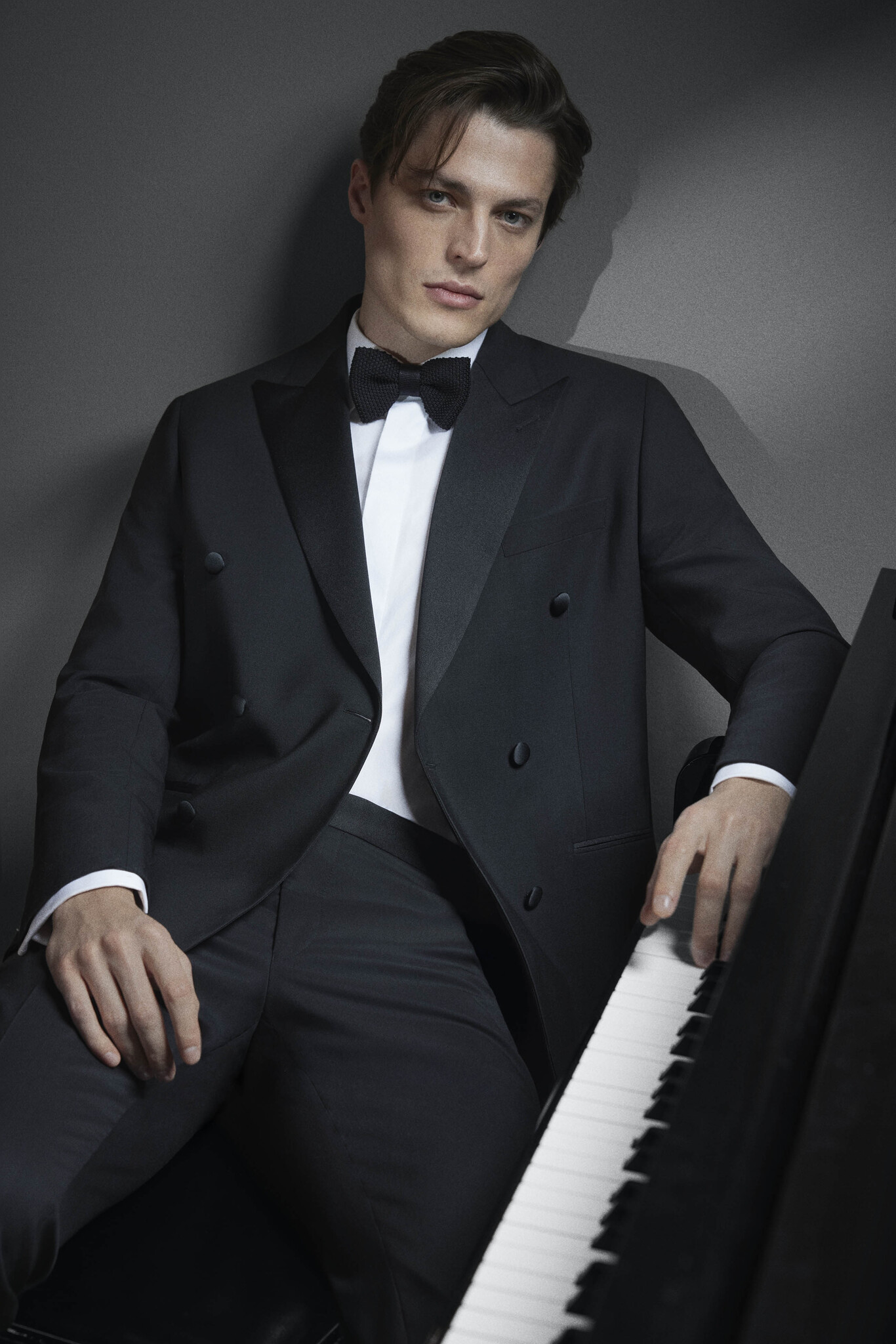 FORMALWEAR