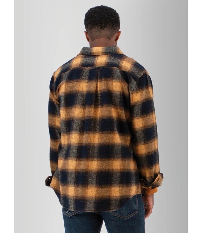 Classic fit Navy Chase Plaid Shirt