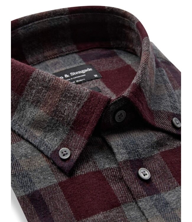 Modern Fit Wine Letsie Plaid Shirt