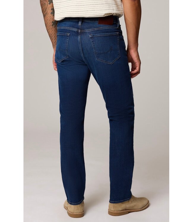 Modern Dark Vintage Jeans