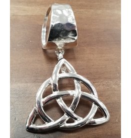 Trinity Knot Scarf Loop