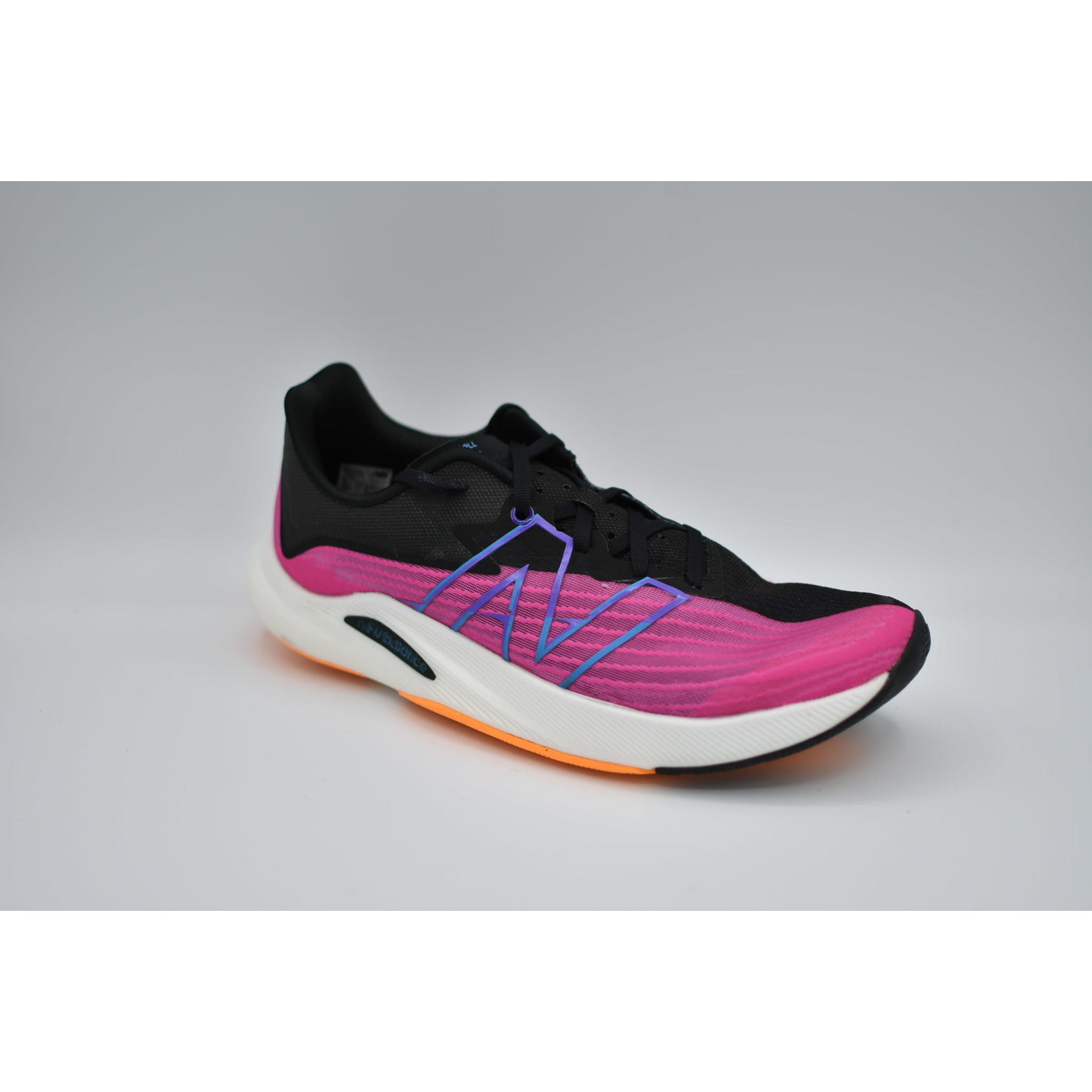 New Balance FuelCell Rebel v2 M - Fast 
