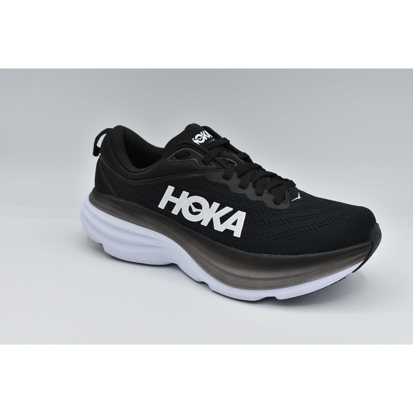 HOKA ONE ONE BONDI 8 –