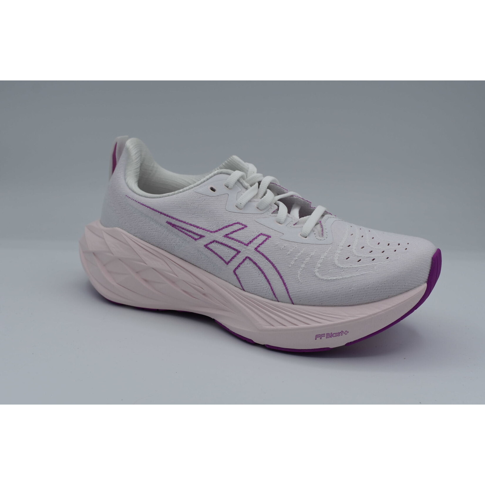 Asics Asics Novablast 4 Women