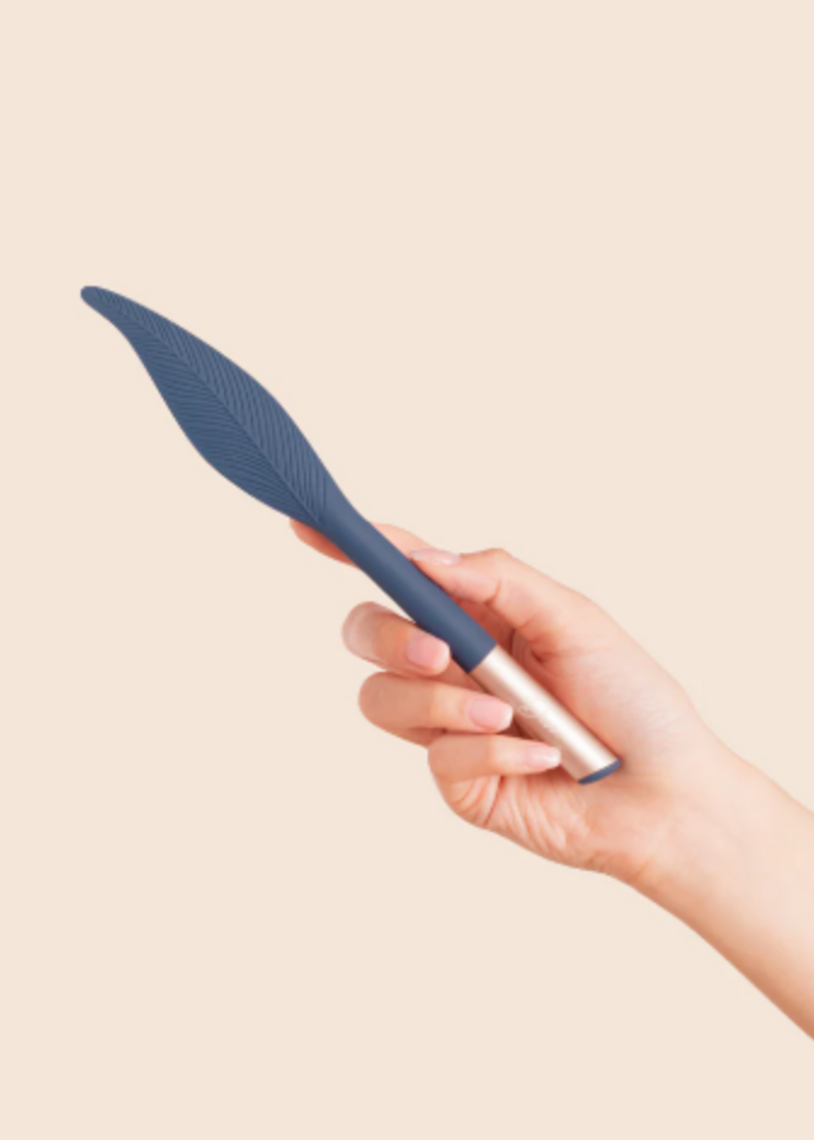 Deia Deia - The Feather