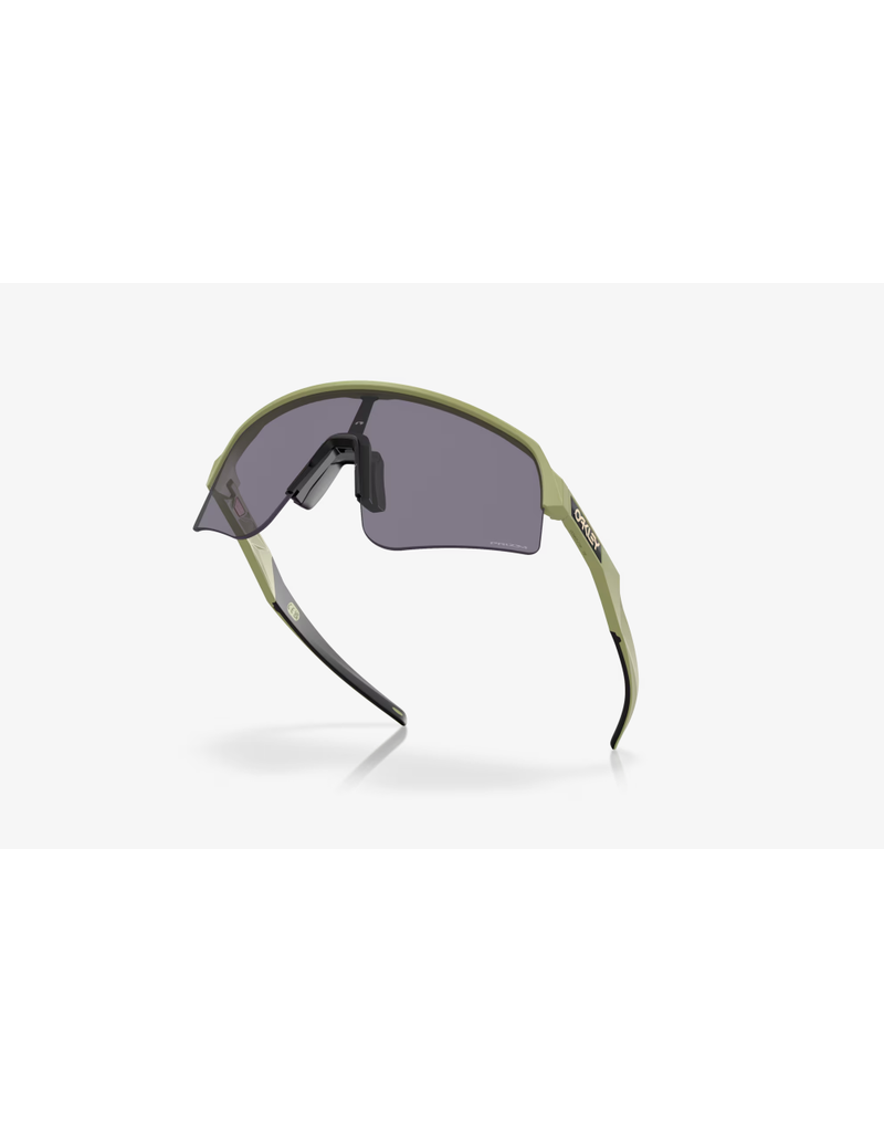 Oakley Oakley Sunglasses Sutro Lite Sweep Matte Fern/Prizm Grey Lens