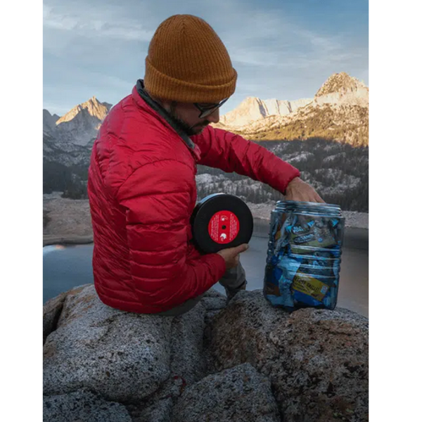 BEAR VAULT Journey Bear Resistant Food Canister 11.5 L