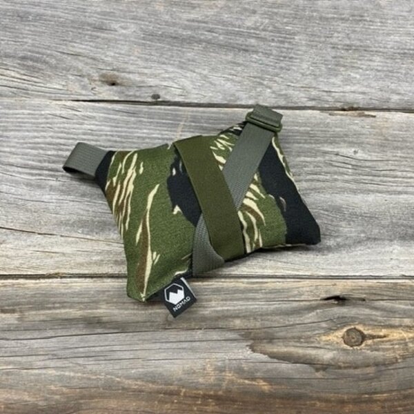 NOMAD CUSTOM GEAR Shooting Bag - Tea Bag