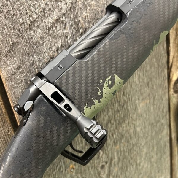 FIERCE FIREARMS CARBON RIVAL FP 300 WSM Blk/Forest 22"