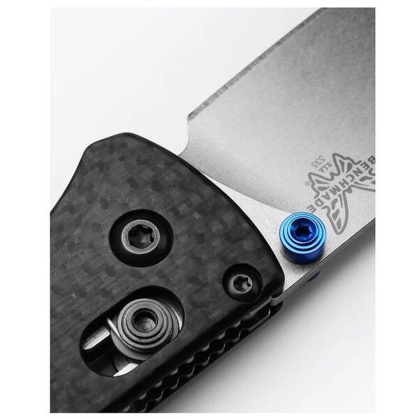 BENCHMADE BUGOUT AXIS DROP POINT S90V Carbon Fiber