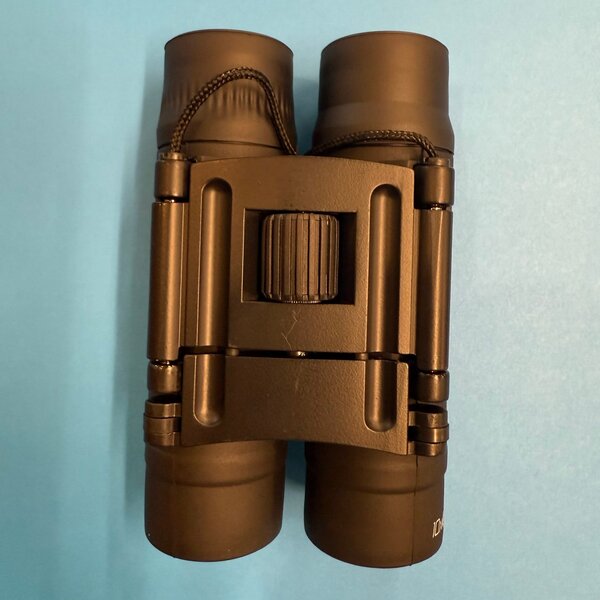 TASCO 10x25 BINOCULAR