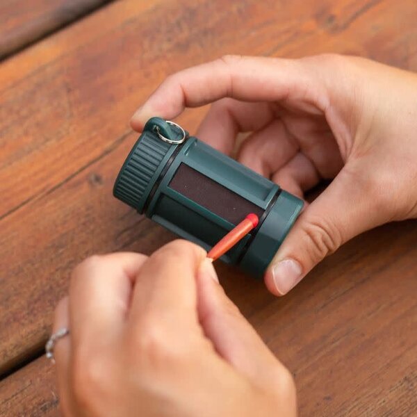 COGHLANS Storm Matches 20 pieces