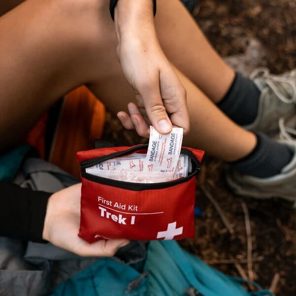 COGHLANS Trek I First Aid  Kit