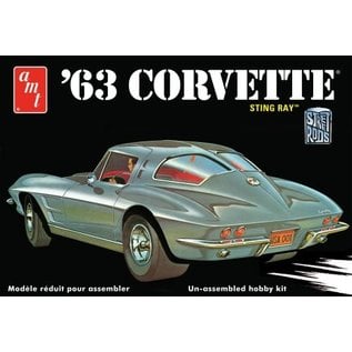 AMT AMT 861 1963 Chevy Corvette Sting Ray 1/25 Plastic Model Kit (Level 2)