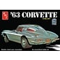 AMT AMT 861 1963 Chevy Corvette Sting Ray 1/25 Plastic Model Kit (Level 2)