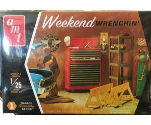 AMT PP015 1/25 Garage Accessory Set #1 2T model kit - The Zoom Room RC Toys  and Hobbies