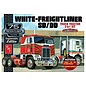 AMT AMT 1046 1/25 White Freightliner 2-in-1 SC/DD Cabover