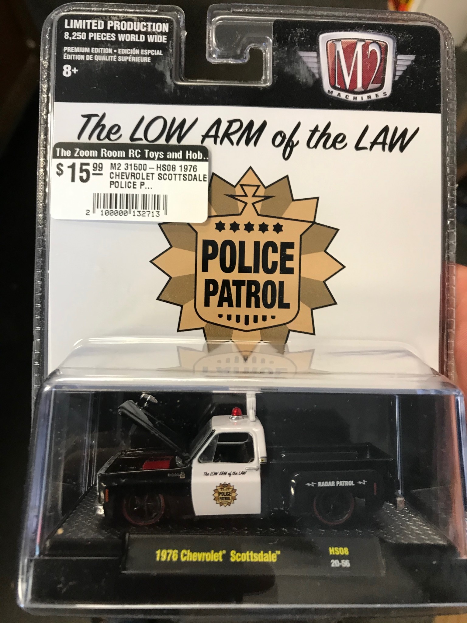 M2 Machines Auto Trucks Low Arm of the Law 76 Chevy Scottsdale