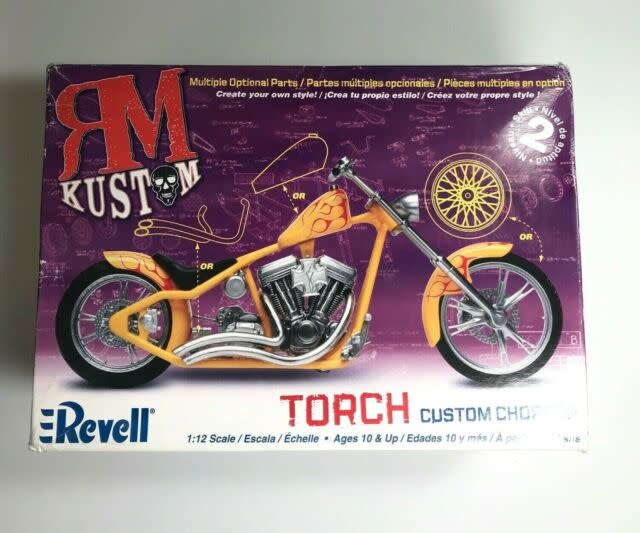 Rmx 857316 Rm Kustom Torch Custom Chopper With Multiple Optional Parts Model Kit The Zoom Room Rc Toys And Hobbies