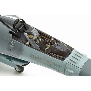 TAMIYA TAM 60786 1/72 Lockheed Martin F-16CJ Block 50 Fighting Falcon PLASTIC MODEL