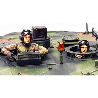 TAMIYA TAM 35271 1/35 Leopard 2 A6 Main Battle Tank PLASTIC MODEL