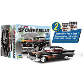 REVELL GERMANY REV 851529 1/25 '57 CHEVY BEL AIR Snap