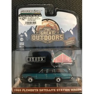 GREENLIGHT COLLECTABLES GLC 38010-B 1969 PLYMOUTH SATELLITE STATION WAGON THE GREAT OUTDOORS SERIES 1