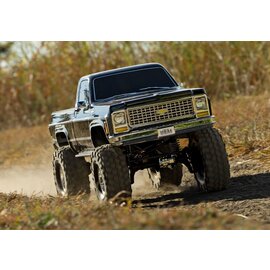 TRAXXAS TRA 92056-4-BLK TRX-4® Scale and Trail® Crawler with 1979 Chevrolet® K10 Truck Body: 4WD Electric Truck with TQi™ Traxxas Link™ Enabled 2.4GHz Radio System