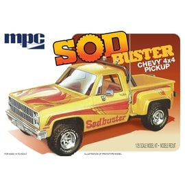 MPC MPC 972 1/25 1981 Chevy Stepside 4X4 Pickup Sod Buster Model Kit (slight box damage)