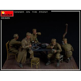 MINIART MIN 35325 MiniArt Dinner on the Front 1:35 kit