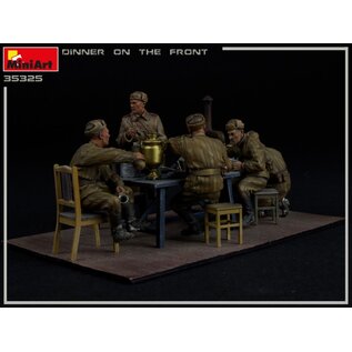 MINIART MIN 35325 MiniArt Dinner on the Front 1:35 kit