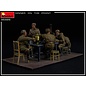 MINIART MIN 35325 MiniArt Dinner on the Front 1:35 kit