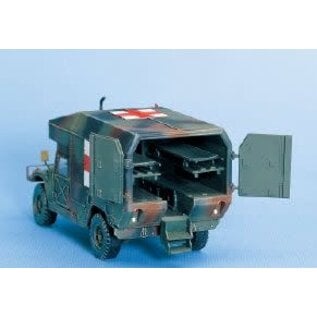 Academy/Model Rectifier Corp. ACA 13243 Academy 1/35 M997 Maxi Ambulance plastic model