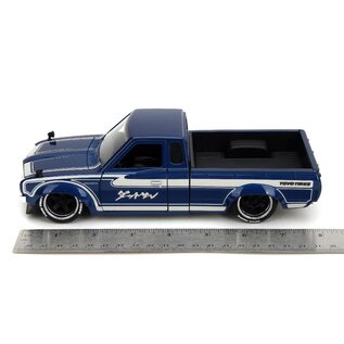 JADA TOYS JAD 35953 Jada 1/24 "JDM Tuners" - 1972 Datsun 620 Pickup die-cast