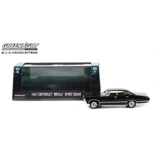 GREENLIGHT COLLECTIBLES GLC 86443 1967 CHEVROLET IMPALA SPORT SEDAN TUXEDO BLACK 1/43 DIE-CAST