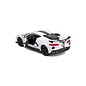MAISTO MAI 31534-WH Maisto 1/24 SE 2020 Corvette Stingray Coupe High wing - White