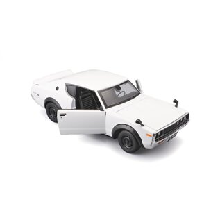 MAISTO MAI 31528 Maisto 1/24 SE 1973 Nissan Skyline GT-R - White