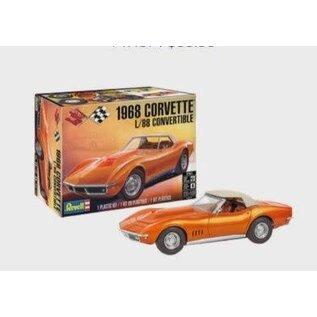 REVELL GERMANY REV 14572 1/25 1968 Corvette L-88 Roadster