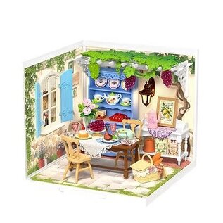 ROLIFE ROE DW025 Rolife Midsummer Dream Yard Plastic DIY Miniature House Kit